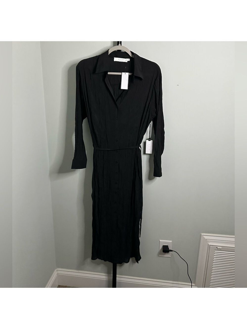 ASTR the Label Belted Long Sleeve Midi Shirtdress-Black size Small-NWT - Picture 6 of 13